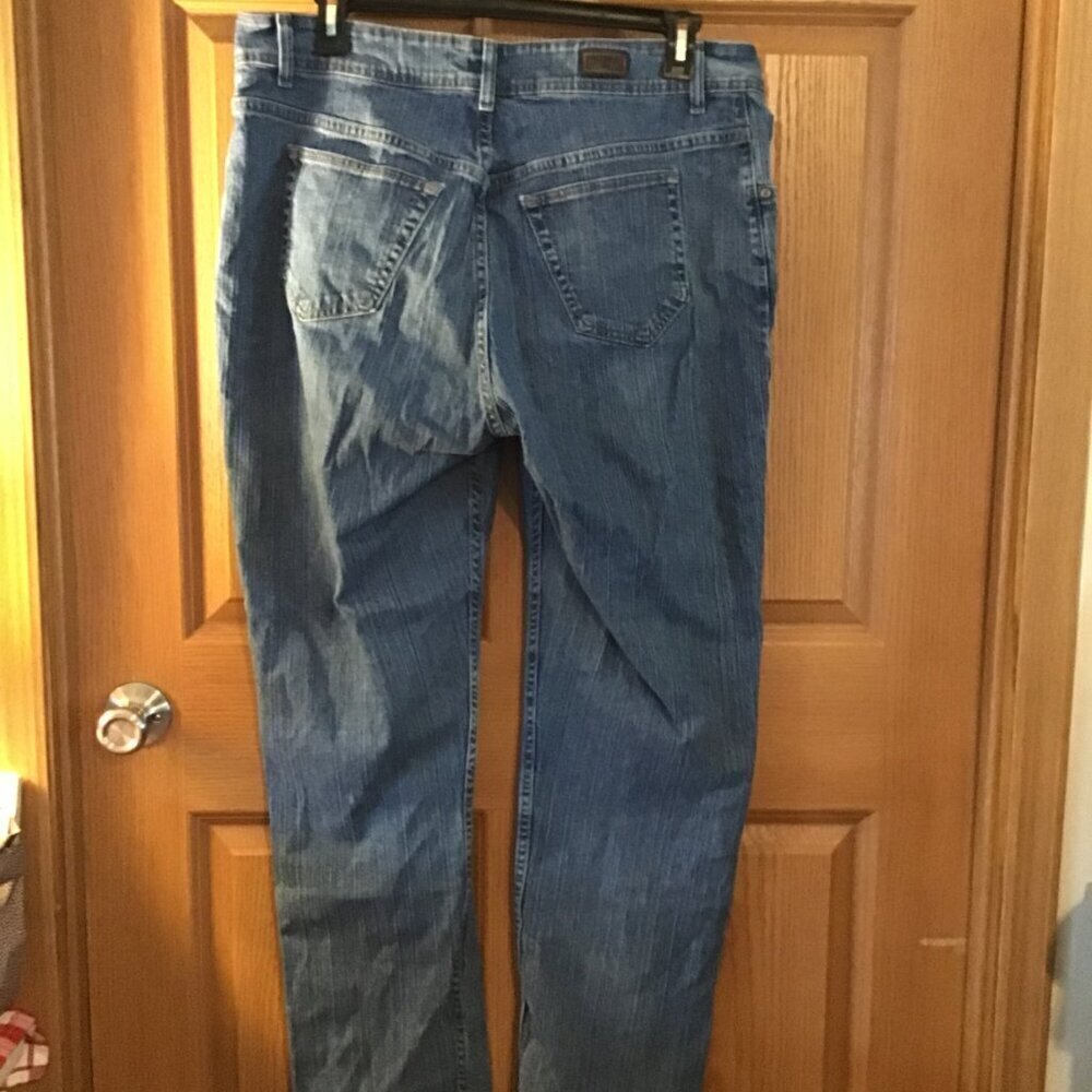 Lee Riders Blue Jeans - Picture 2 of 2